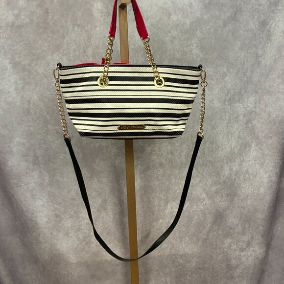 Cute Betsey Johnson Bag - Picture 6 of 11